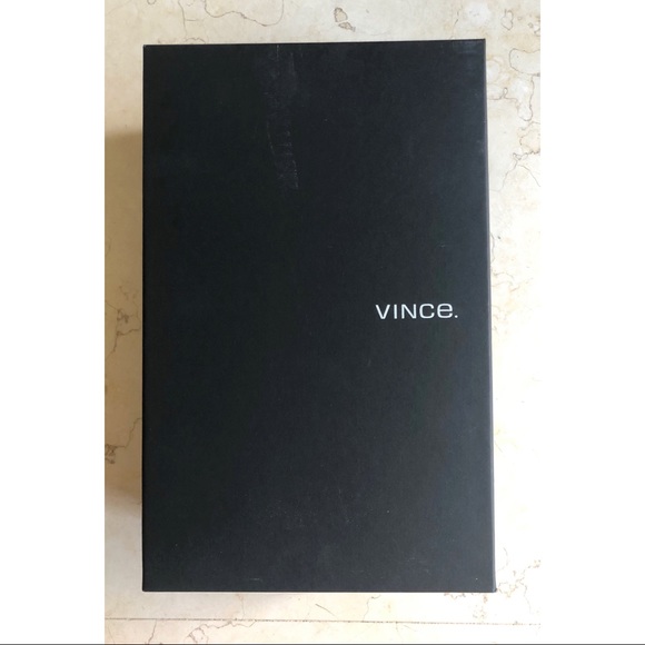 Vince Aurelian D’Orsay Pumps Woodsmoke - Picture 4 of 11